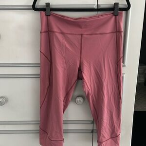 Lululemon woman’s short exercise leggings